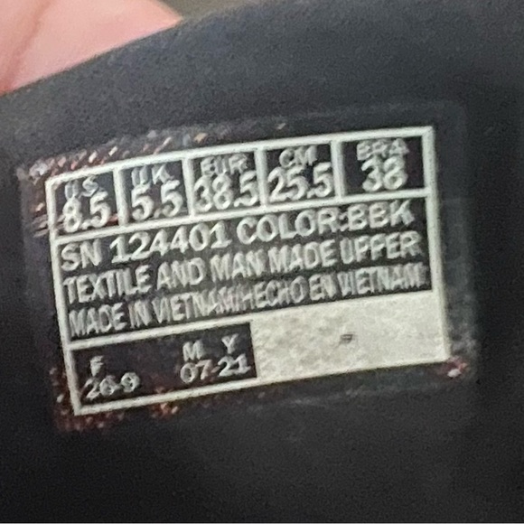 SZ 8.5 Skechers Woman’s Black Slip-On Loafers - Picture 6 of 8